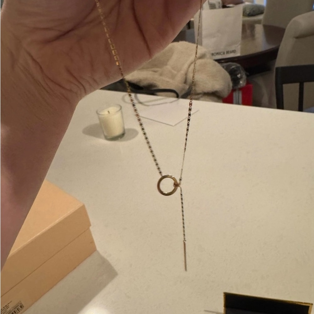 LANA petit Malibu toggle necklace in gold - Picture 3 of 6